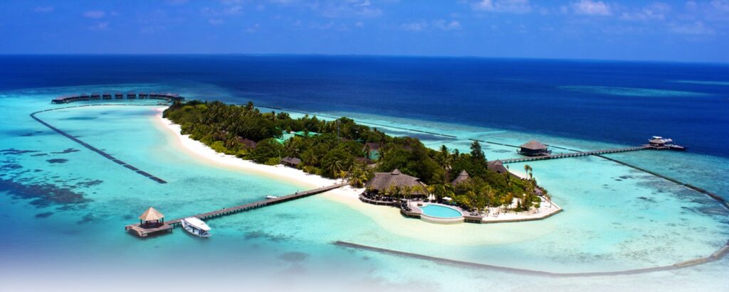 Komandoo | Aerial view of Maldives island resort | Lifestyle Brands on Afluencer